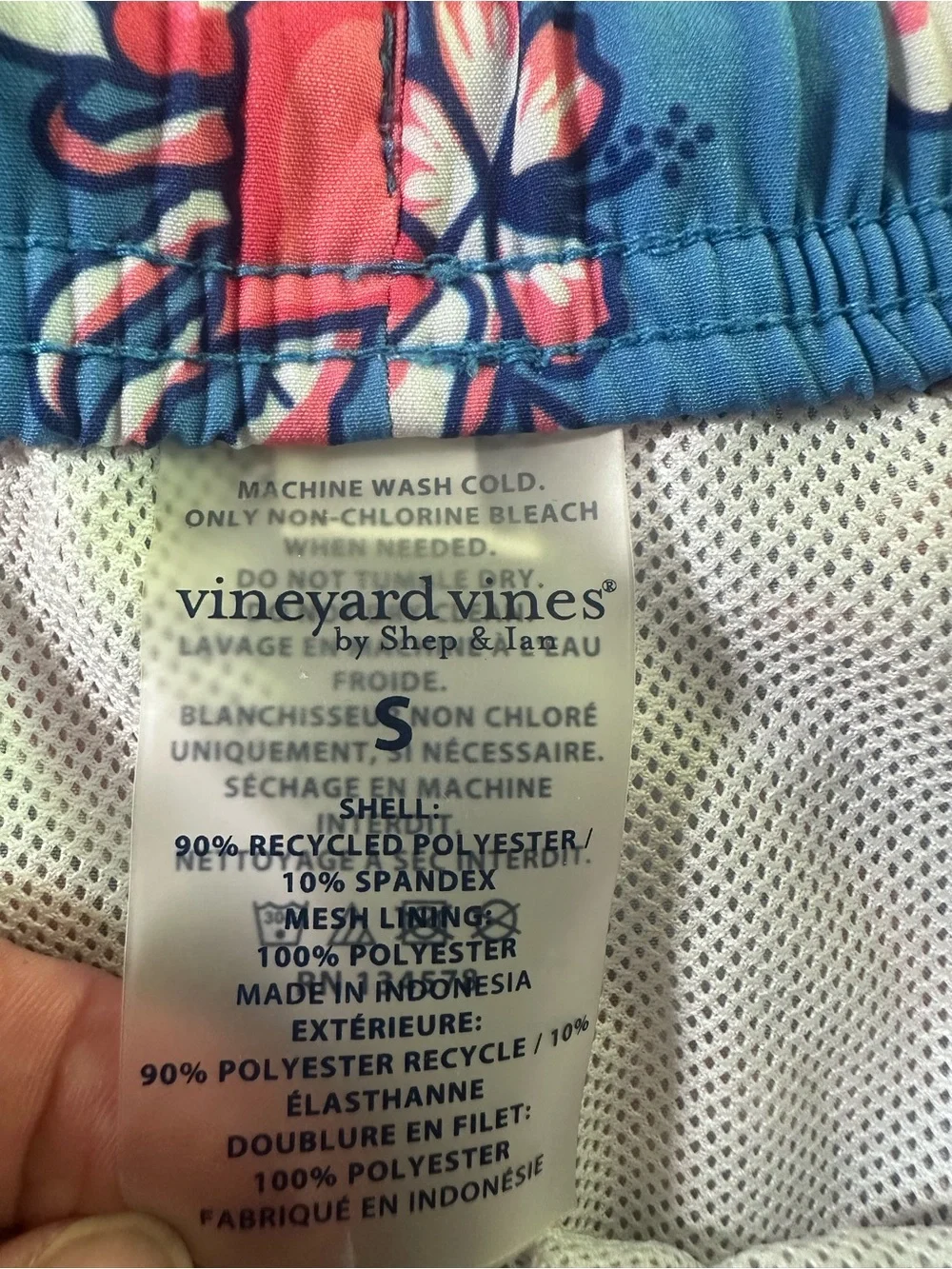 Vineyard Vines Men’s Blue & Pink Floral & Crab Print Swim Shorts S